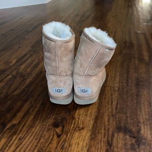 Short Uggs
